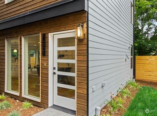 14021 Ashworth Ave N, Seattle, WA