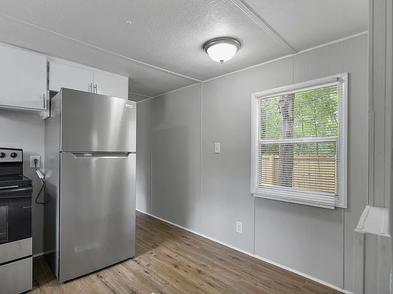 4404 Piedmont Ave — Photo 5