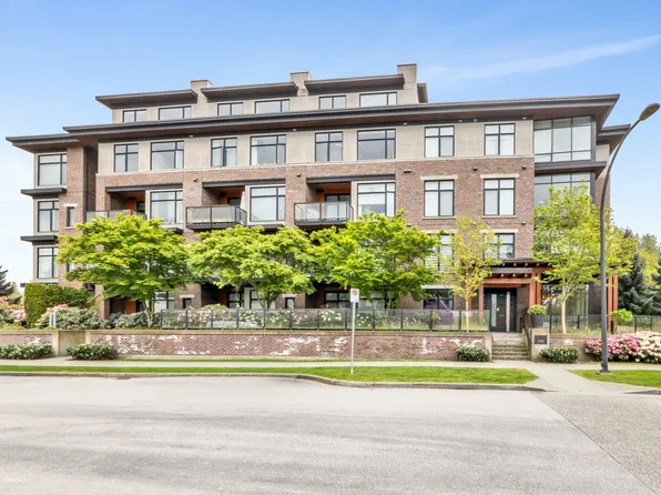 260 Salter St #102, New Westminster, BC V3M 0J4
