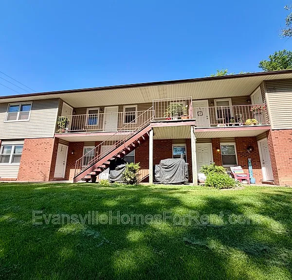 408 S Bosse Ave — Photo 1