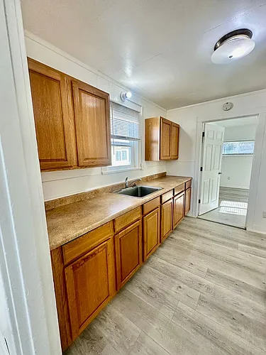 123 Mortimer St Photo 1
