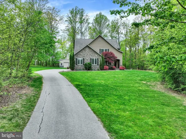 558 Rockey Rd, Red Lion, PA 17356