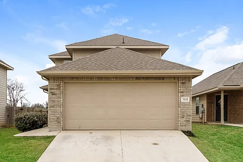 3811 Somers Crst Photo 1