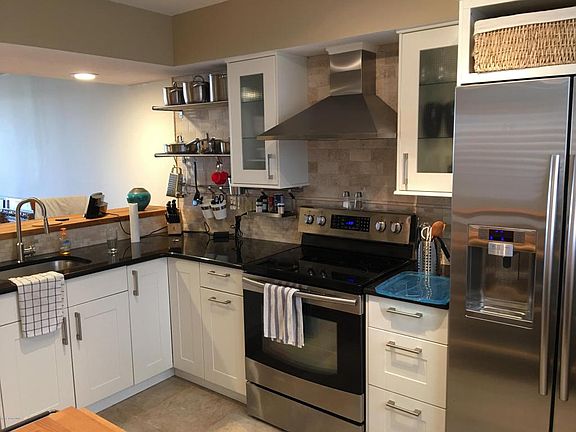 4th image of 300 Columbia Dr APT 3404
