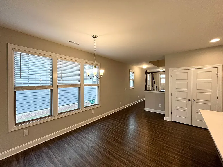 1002 Greatland Rd — Photo 6