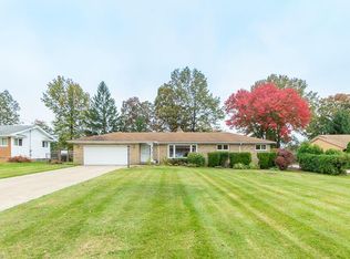 3438 Vezber Dr, Seven Hills, OH 44131