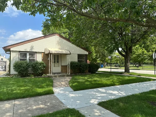 5859 S Nordica Ave, Chicago, IL 60638