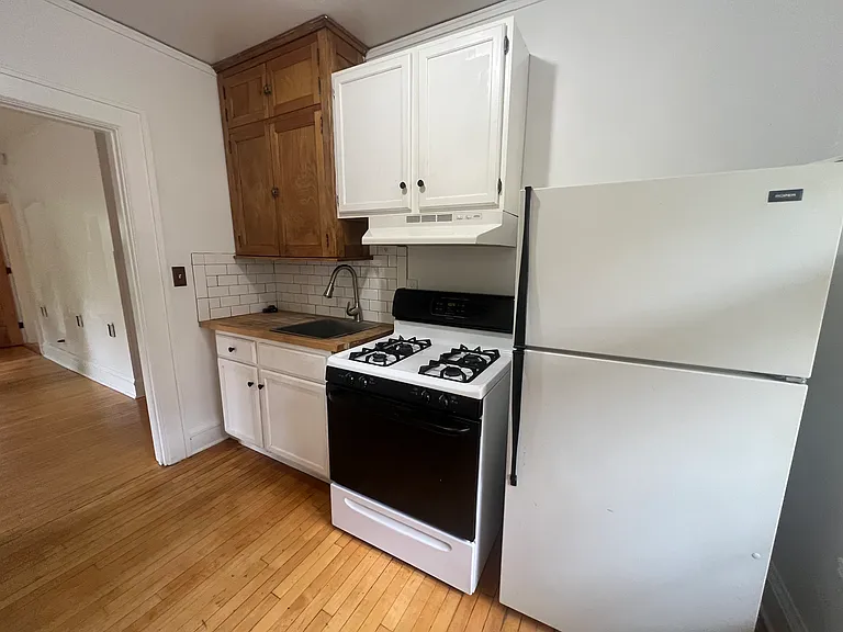 515 N Pinckney St #3 — Photo 4