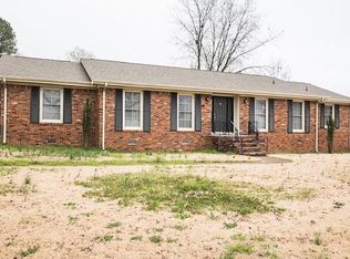 437 Roxie Dr, Florence, AL 35633