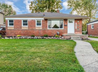 10011 Seltzer St, Livonia, MI