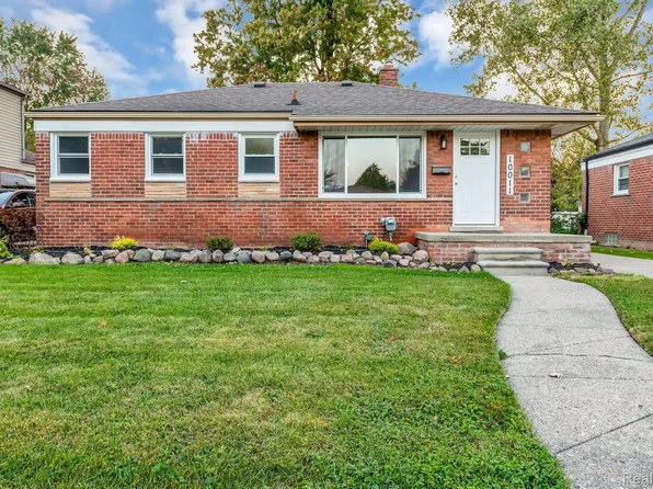 10011 Seltzer St, Livonia, MI 48150