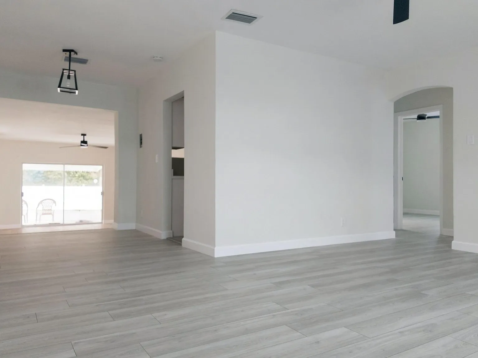 2 bed, 1.0 bath, 4094 sqft, $2,495 — Photo 1