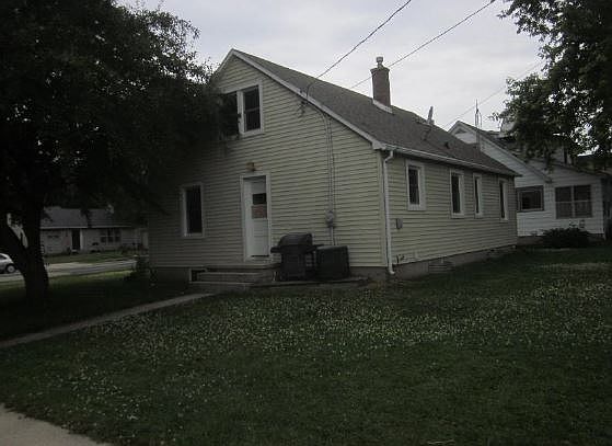 4th image of 1228 Roseland Dr