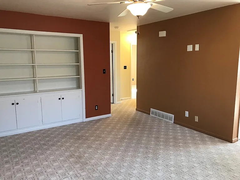 105 Beechwood Avenue Duplex — Photo 3