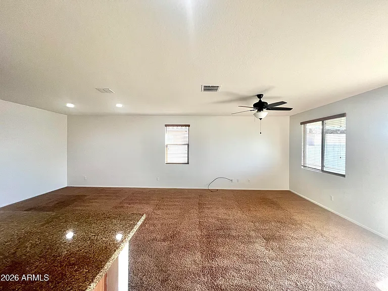 9437 W Jones Ave — Photo 27