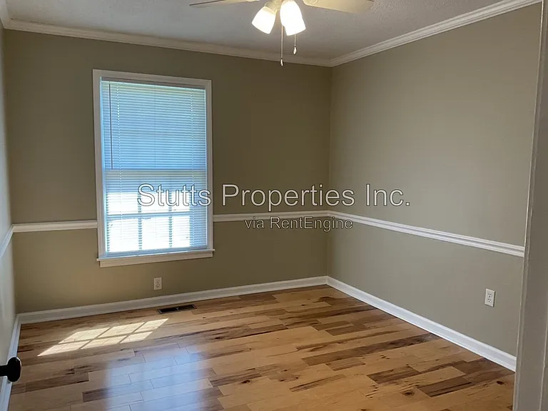 801 Louise Ave — Photo 7