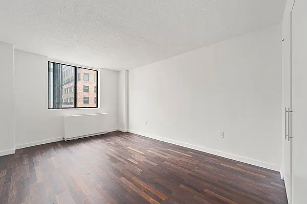 Rented by Hakimian Management | media 9