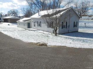 105 West St, Botkins, OH 45306
