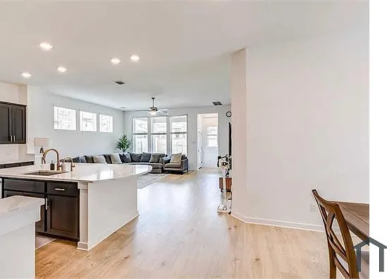 961 Oak Chase Way #37 — Photo 7