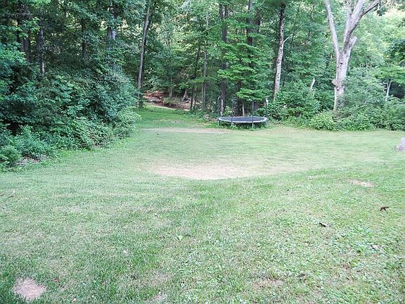 2nd image of 215 E Hilltop Dr