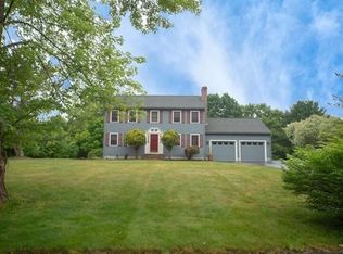 71 Southpark Ln, Mansfield, MA 02048