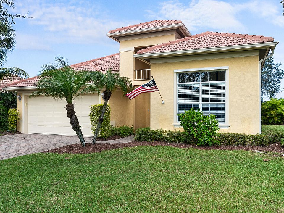 1st image of 335 NW Somerset Circle