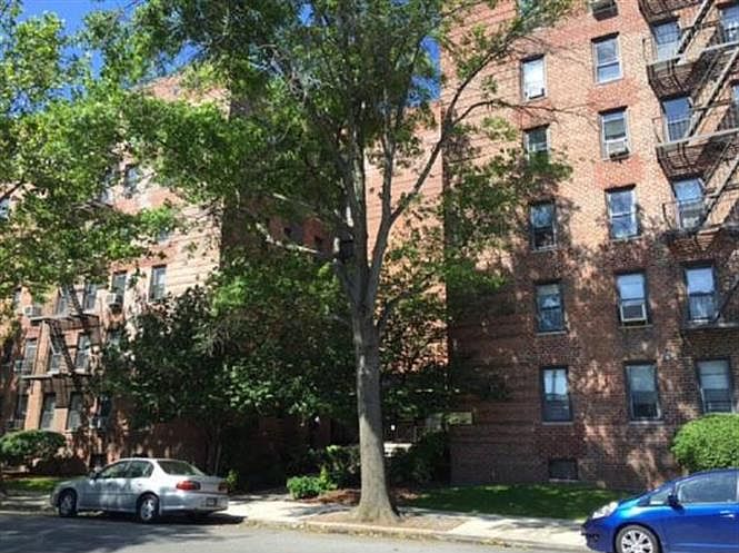 1st image of 2212 Plumb 1st St APT 6F