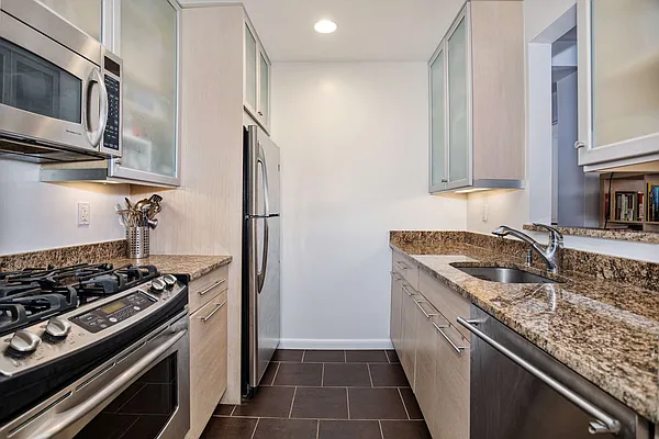 Sold by Compass | media 2