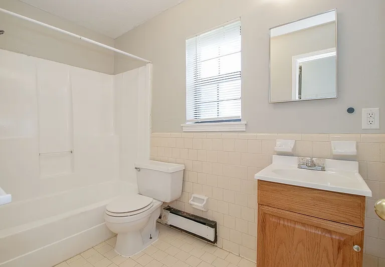 404-18 Thompsonville Ln — Photo 9