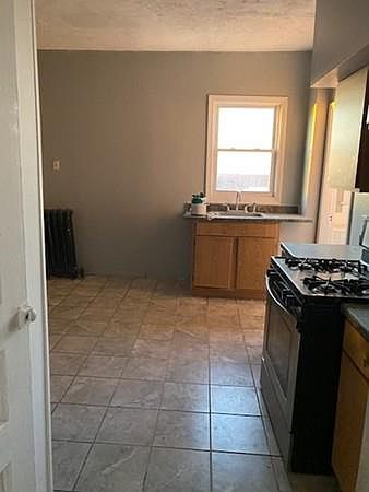 2nd image of 62 School St