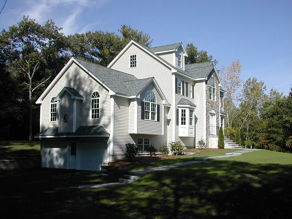 2nd image of 22 Irene Ave