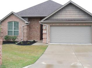 130 Bentley Cir, Little Rock, AR 72210