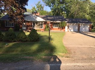 38580 Union Lake Rd, Harrison Township, MI 48045