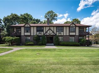 433 Sierra Vista Ln, Valley Cottage, NY 10989