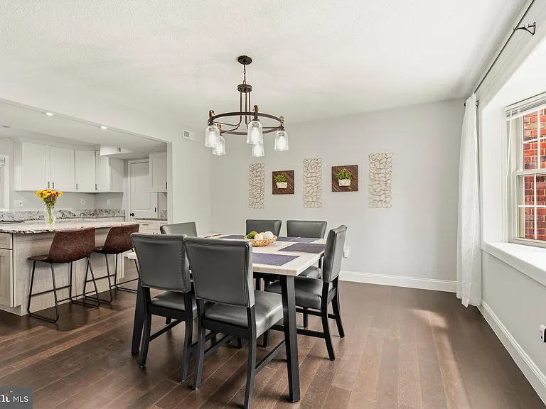 1205 Windermere Ct — Photo 8