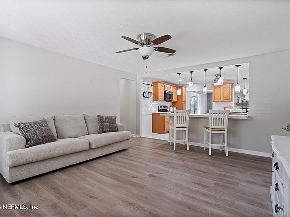 5th image of 374 ARIES Drive