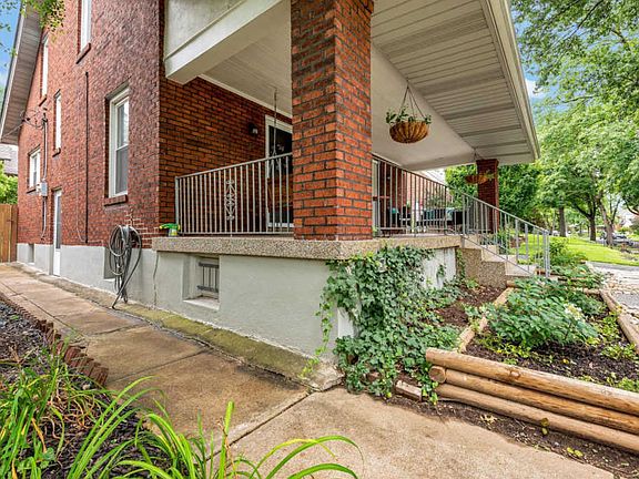 5th image of 7014 Stanford Ave