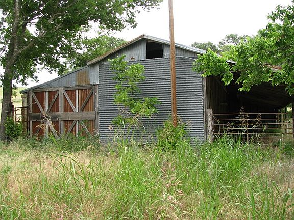 4th image of 220 County Road 325