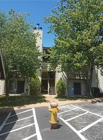 1st image of 1211 Mangrove Ln APT 4