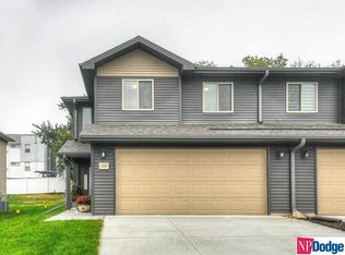 17020 Hawthorne Ave, Omaha, NE 68118