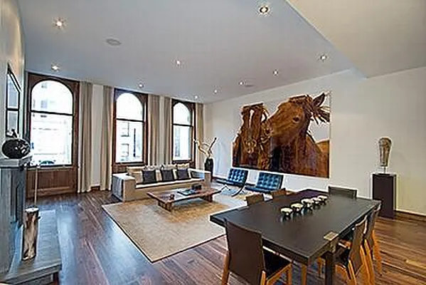 Sold by Fenwick Keats Real Estate | media 2