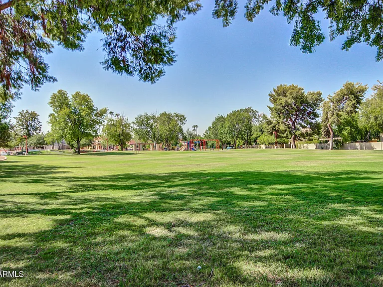 1347 W Lobo Ave — Photo 43