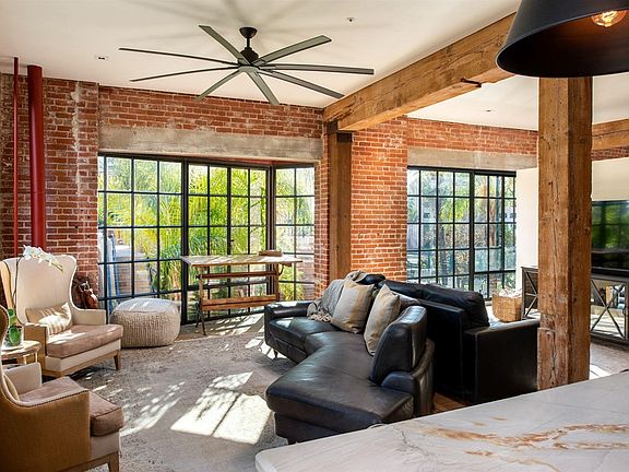 5th image of 500 W Harbor Dr Unit 1508