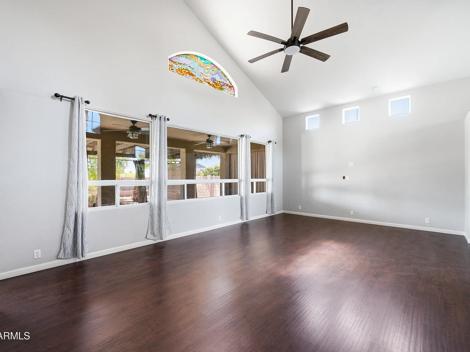 3 bed, 2.5 bath, 1910 sqft, $3,100 — Photo 4