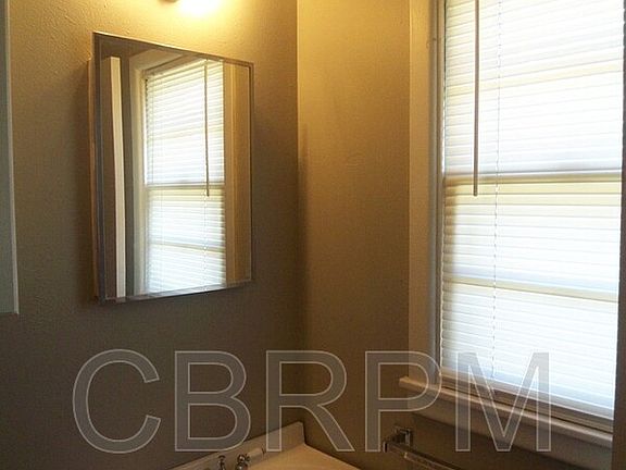 5th image of 5401 Temple Ave APT A