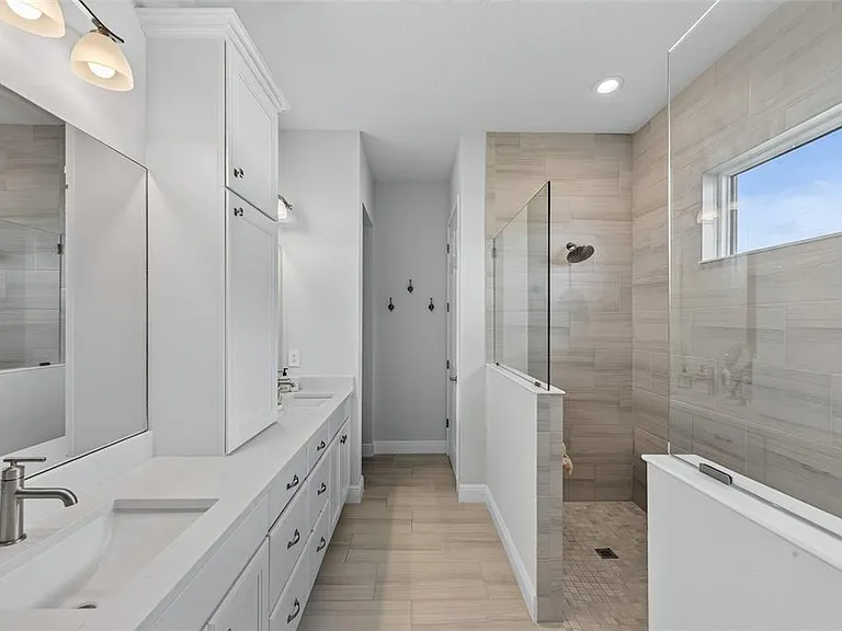 5504 Title Row Dr — Photo 13