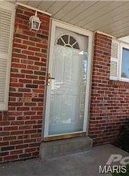 Let's go inside and see the features of this home, which begin w
