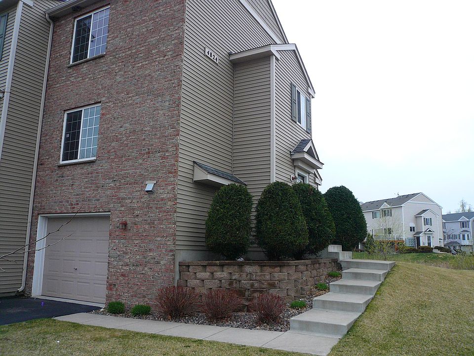 1st image of 4824 Elm Dr N Unit 6