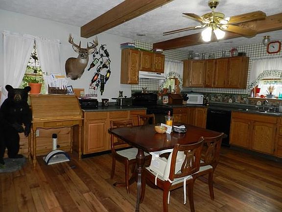 4th image of 34 Roaring Mountain Dr