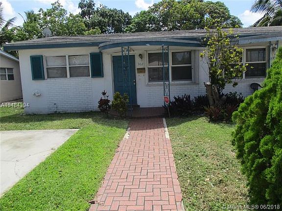 2nd image of 300 SW 11th Ave